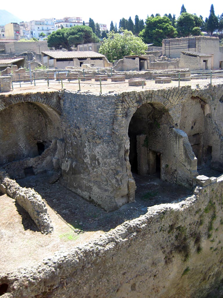 III.1/2/18/19, Herculaneum, June 2011.
Looking north-east from access bridge towards lower rooms. Photo courtesy of Sera Baker.